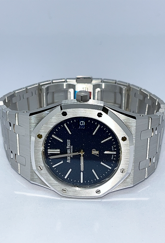 Royal Oak “Jumbo” Extra-Thin 16202BC.OO.1240BC.02