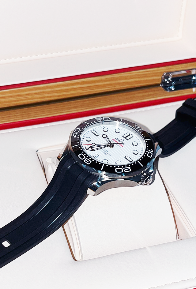 Seamaster Diver 300M 210.32.42.20.04.001